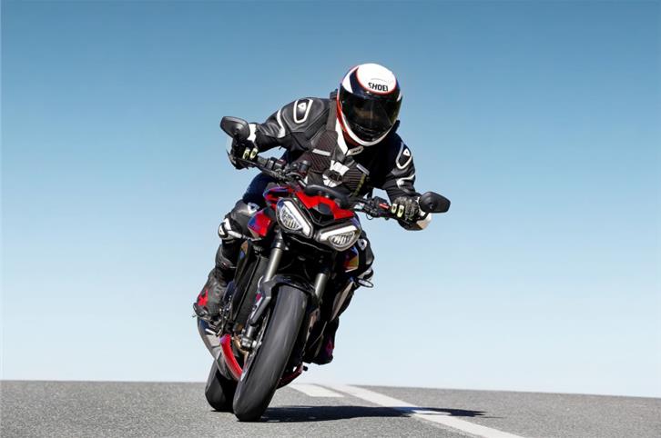 Triumph Street Triple R, Street Triple RS review: refined aggression